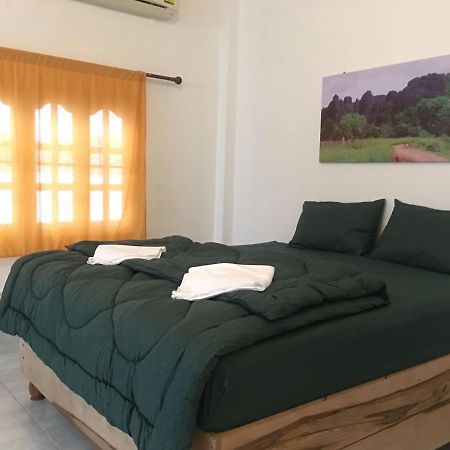 Bamboo Hostel Thakhek Eksteriør bilde