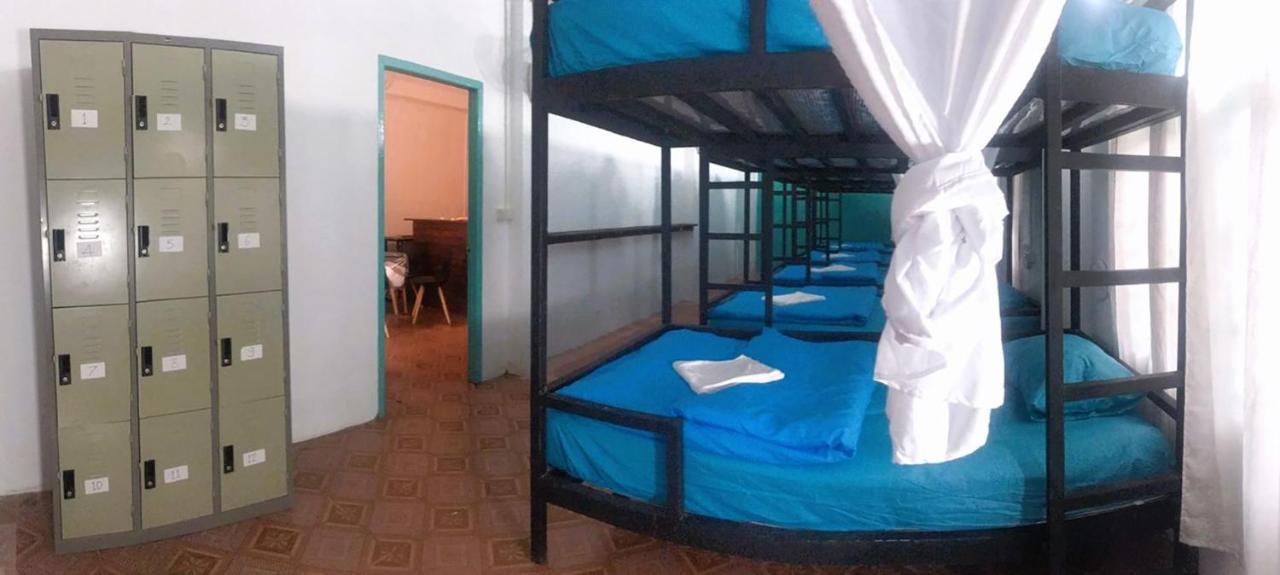 Bamboo Hostel Thakhek Eksteriør bilde